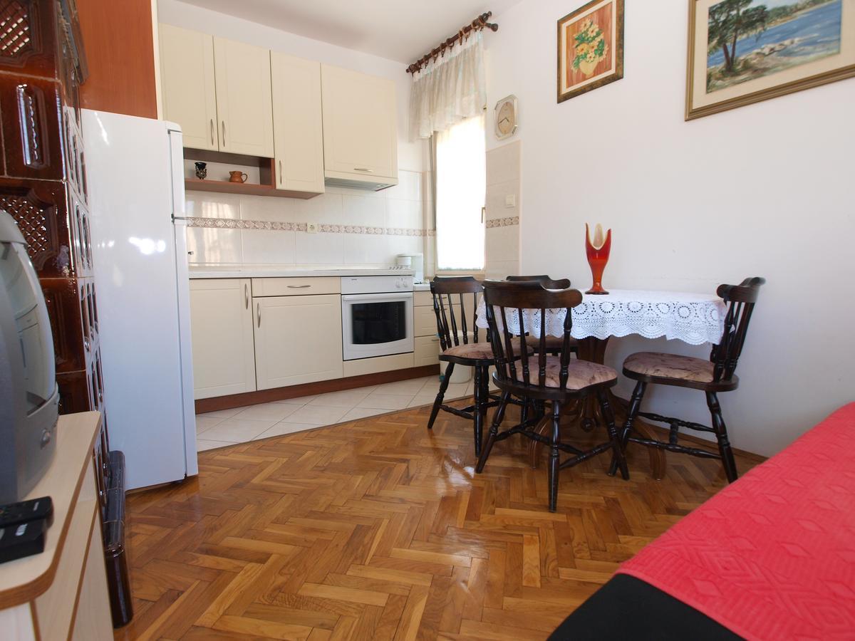 Apartments Valter 613 Pula Exterior photo