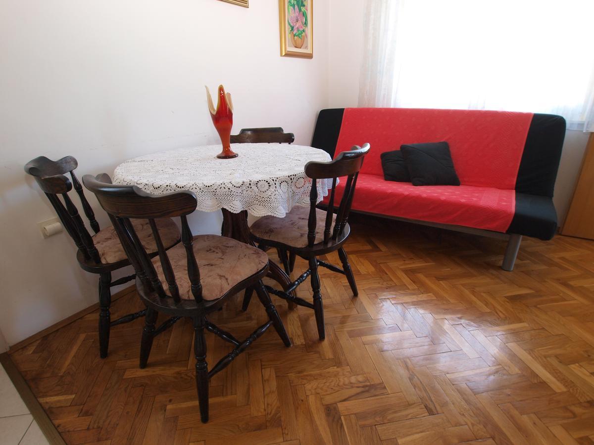 Apartments Valter 613 Pula Exterior photo