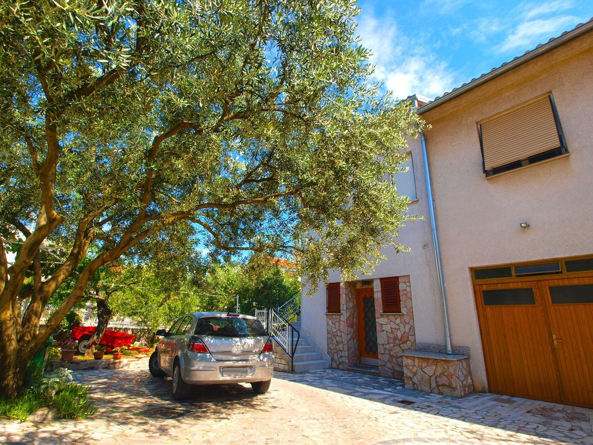Apartments Valter 613 Pula Exterior photo